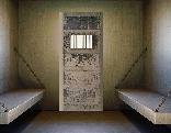 Genie Prison Celler Room Escape